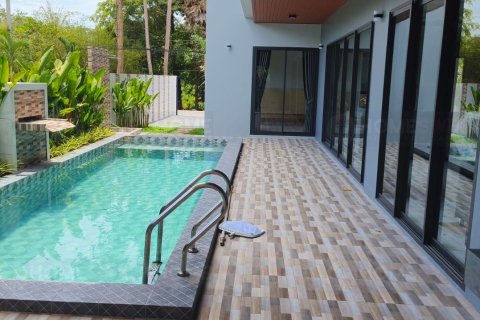 Chalet de 4 dormitorios en Ko Samui, Tailandia № 180130 - foto 3