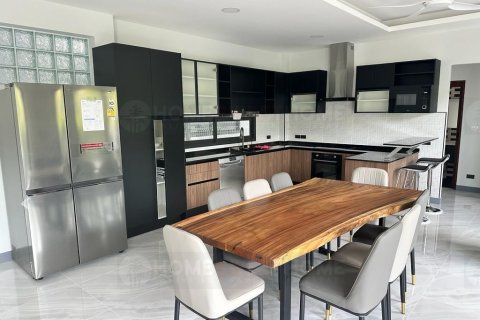 Chalet de 4 dormitorios en Ko Samui, Tailandia № 180130 - foto 12
