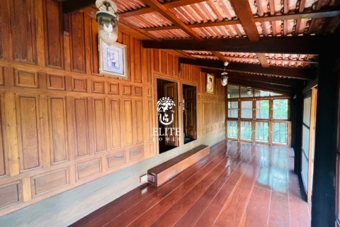 Chalet de 3 dormitorios en Bangkok, Tailandia № 133809 - foto 12