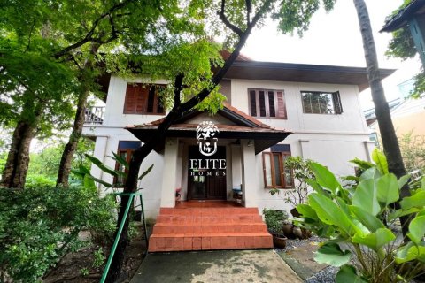 Chalet de 3 dormitorios en Bangkok, Tailandia № 133809 - foto 27