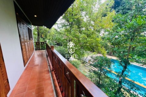 Chalet de 3 dormitorios en Bangkok, Tailandia № 133809 - foto 16