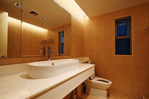 Condominio de 3 dormitorios en Pathum Wan, Bangkok, Tailandia № 133812 - foto 10