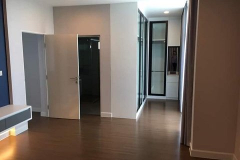 Chalet de 4 dormitorios en Prawet, Bangkok, Tailandia № 133807 - foto 11