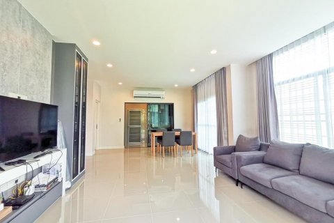 Chalet de 4 dormitorios en Prawet, Bangkok, Tailandia № 133807 - foto 9