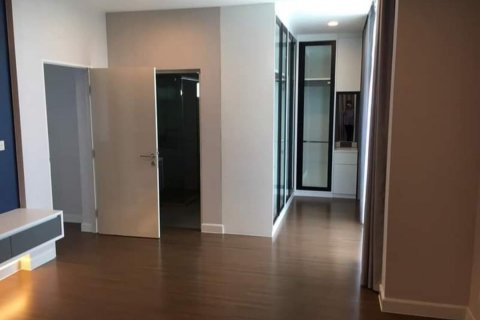 Chalet de 4 dormitorios en Prawet, Bangkok, Tailandia № 133807 - foto 12
