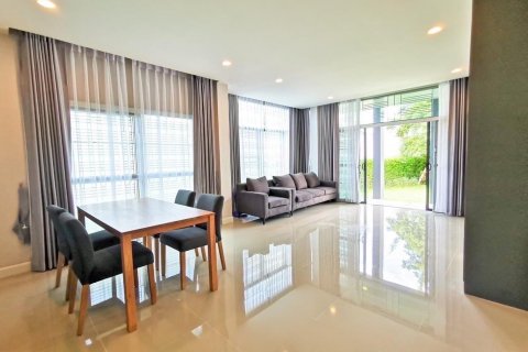 Chalet de 4 dormitorios en Prawet, Bangkok, Tailandia № 133807 - foto 3