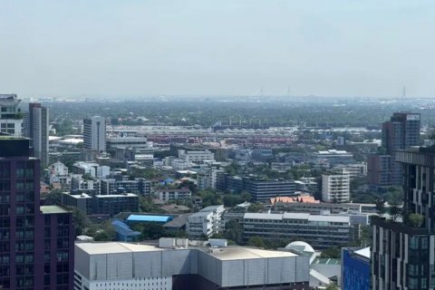 Condominio de 2 dormitorios en Watthana, Bangkok, Tailandia № 133813 - foto 10