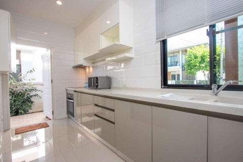 Casa de 3 dormitorios en Chiang Mai, Tailandia № 121729 - foto 13