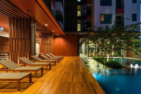 Condominio de 4 dormitorios en Bangkok, Tailandia № 181015 - foto 13