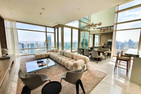 Condo in Bangkok, Thailand, 3 bedrooms  № 181012