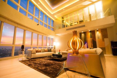 Condominio de 6 dormitorios en Bangkok, Tailandia № 181010