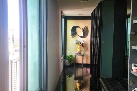Condominio de 3 dormitorios en Bangkok, Tailandia № 181013 - foto 11
