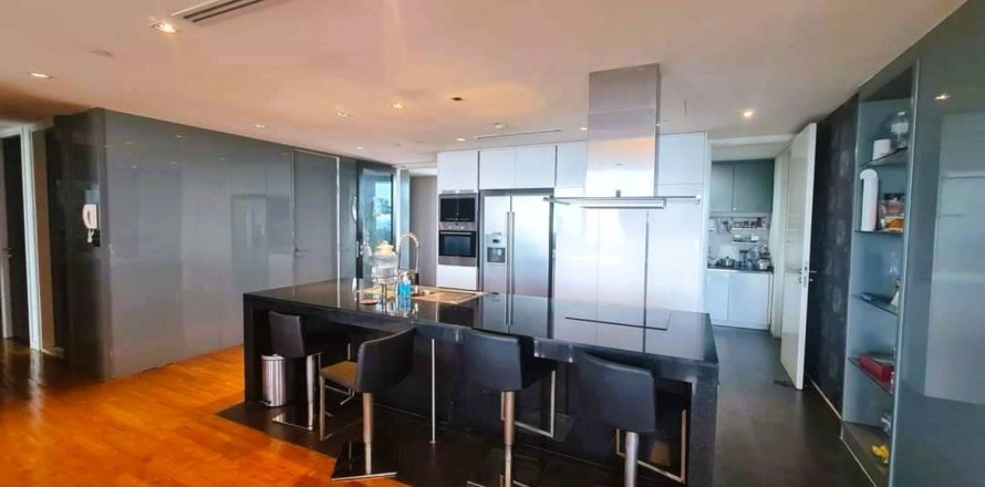 Condominio de 3 dormitorios en Bangkok, Tailandia № 181013