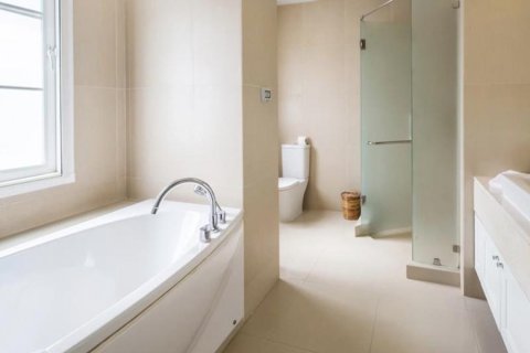 Condominio de 3 dormitorios en Bangkok, Tailandia № 181014 - foto 20