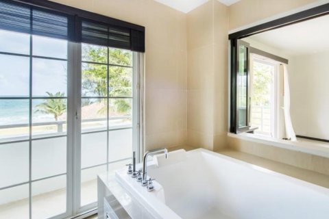 Condominio de 3 dormitorios en Bangkok, Tailandia № 181014 - foto 15