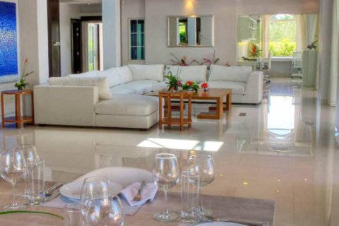 Condominio de 3 dormitorios en Bangkok, Tailandia № 181014 - foto 13