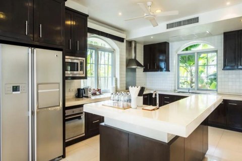 Condominio de 3 dormitorios en Bangkok, Tailandia № 181014 - foto 10