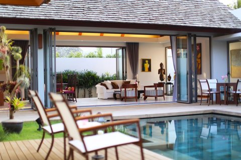 Casa de 3 dormitorios en Phuket, Tailandia № 180985 - foto 2
