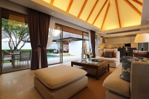 Casa de 3 dormitorios en Phuket, Tailandia № 180986 - foto 3