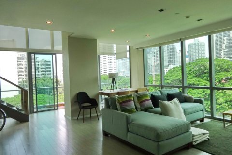 Condominio de 2 dormitorios en Bangkok, Tailandia № 180984 - foto 4