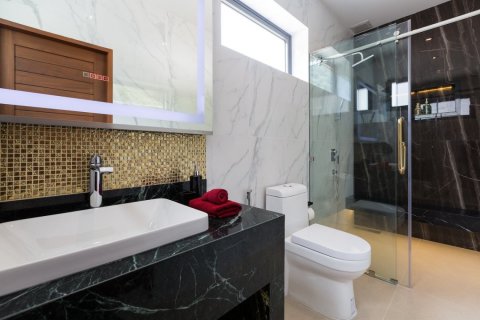Casa de 3 dormitorios en Ko Samui, Tailandia № 180982 - foto 23