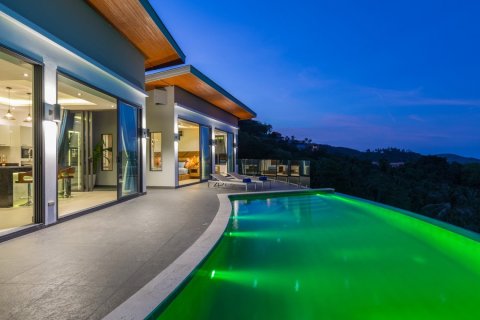 Casa de 3 dormitorios en Ko Samui, Tailandia № 180982 - foto 29