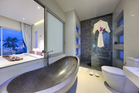 Casa de 3 dormitorios en Ko Samui, Tailandia № 180988 - foto 9