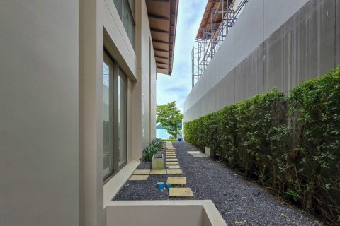 Chalet de 4 dormitorios en Phuket, Tailandia № 165222 - foto 13