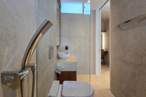 Chalet de 4 dormitorios en Phuket, Tailandia № 165222 - foto 10