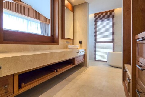 Chalet de 4 dormitorios en Phuket, Tailandia № 165222 - foto 9