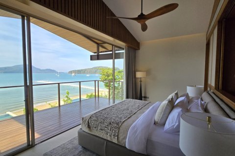 Chalet de 4 dormitorios en Phuket, Tailandia № 165221 - foto 2