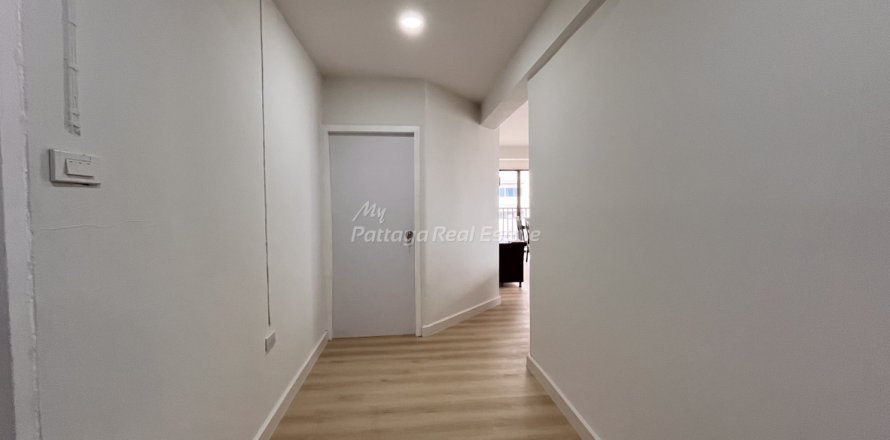Condominio de 2 dormitorios en Bang Lamung, Tailandia № 134784