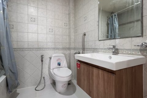 Condominio de 2 dormitorios en Bang Lamung, Tailandia № 134784 - foto 16