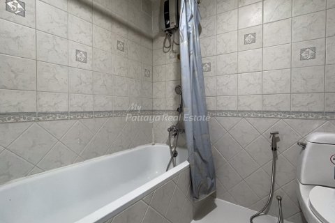 Condominio de 2 dormitorios en Bang Lamung, Tailandia № 134784 - foto 17