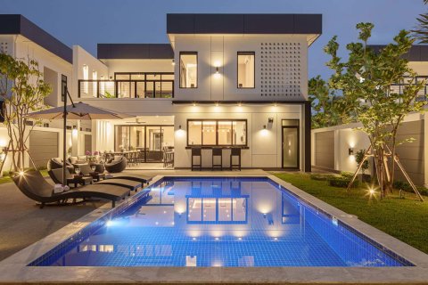 Chalet de 4 dormitorios en Chiang Mai, Tailandia № 149581