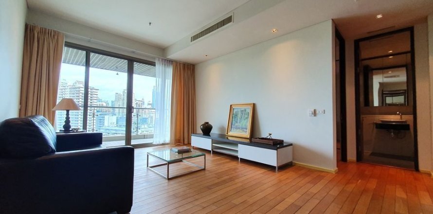 Condominio de 2 dormitorios en Khlong Toei, Bangkok, Tailandia № 164475