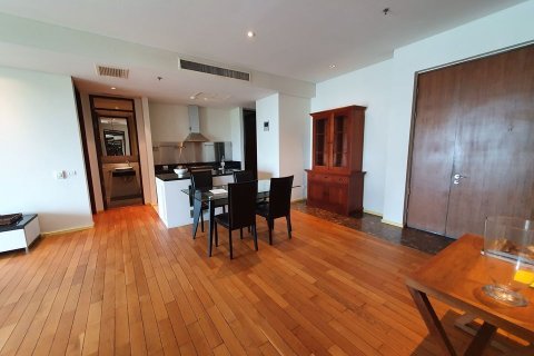 Condominio de 2 dormitorios en Khlong Toei, Bangkok, Tailandia № 164475 - foto 2