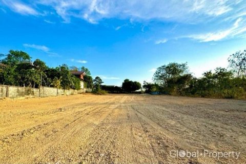 Terreno en Pattaya, Tailandia № 151047 - foto 3