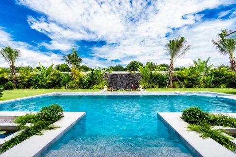Chalet de 3 dormitorios en Hua Hin, Tailandia № 115206 - foto 2