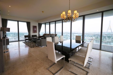 Condominio de 3 dormitorios en Bangkok, Tailandia № 181049 - foto 2