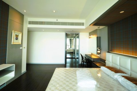 Condominio de 3 dormitorios en Bangkok, Tailandia № 181049 - foto 9