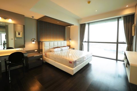 Condominio de 3 dormitorios en Bangkok, Tailandia № 181049 - foto 8