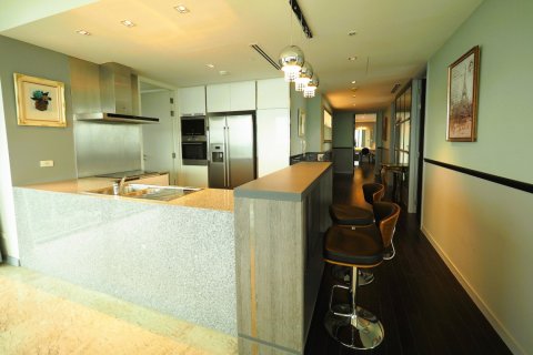 Condominio de 3 dormitorios en Bangkok, Tailandia № 181049 - foto 4