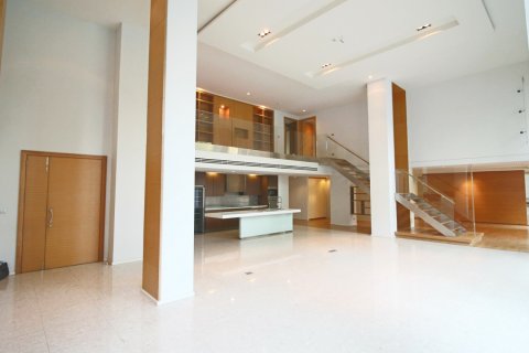 Condo à Bangkok, Thaïlande, 4 chambres  № 181046
