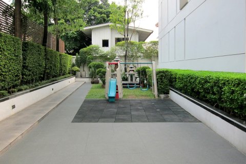 Condominio de 4 dormitorios en Bangkok, Tailandia № 181046 - foto 27