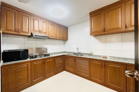 Condominio de 3 dormitorios en Bangkok, Tailandia № 65927 - foto 12