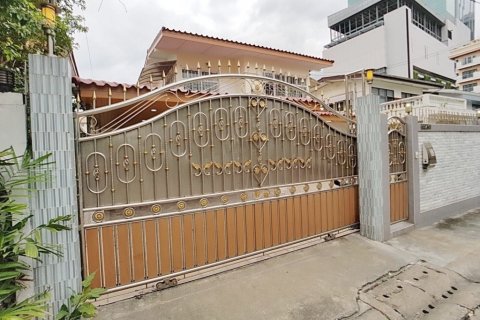 Haus in Bangkok, Thailand 5 Schlafzimmer № 65922 - Foto 2