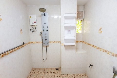 Haus in Bangkok, Thailand 5 Schlafzimmer № 65922 - Foto 15