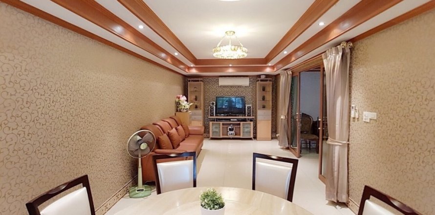 Haus in Bangkok, Thailand 5 Schlafzimmer № 65922