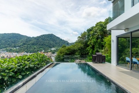 Villa in Patong, Thailand 7 Schlafzimmer № 179761 - Foto 8